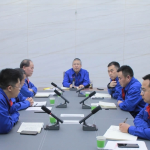 贯彻落实三届六次股东会精神 公司召开中层干部大会